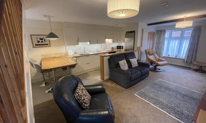 Bewdley Cottage | Cosy town centre cottage with parking