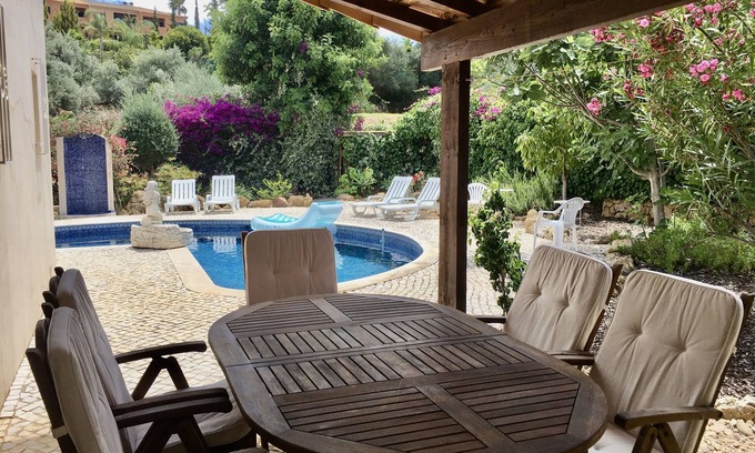 Algoz House | Cosy villa with private pool in the Algarve, 15 minutes from the beach