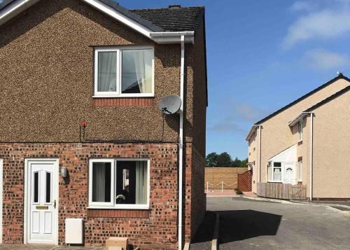 Cleator Moor House | CosyHouse1 Private Parking Base for Lake District and Sellafield