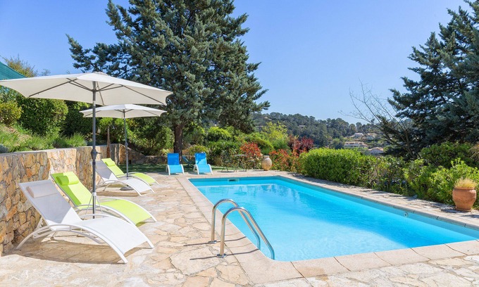 Le Tignet Villa | Cote d'Azur; air-conditioned villa with pool, superb view on 2000sqm property