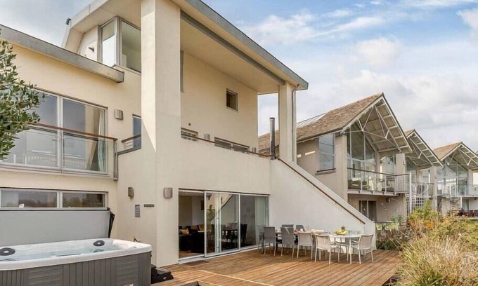 Cirencester House | Cotswolds Lakehouse, Lower Mill Estate