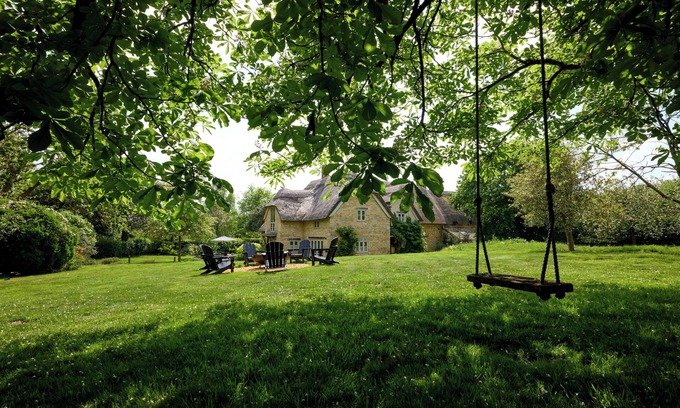 Chipping Norton Other | Cotswolds Luxury Retreat | Tennis & Wellness