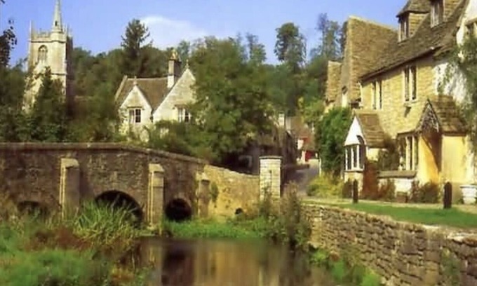 Hullavington Cottage | ' Cotswolds Retreat' Double Jacuzzi/FREE WiFi