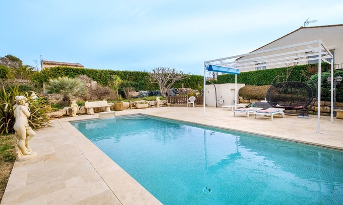 Saint-Cezaire-sur-Siagne Villa | Cottage 'Villa Madeleine' with Private Pool, Wi-Fi and Air Conditioning