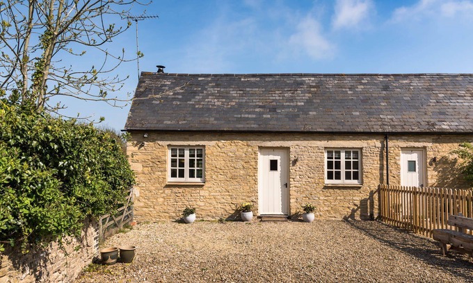 Witney House | Cottage 1 - sleeps 4 guests in 2 bedrooms