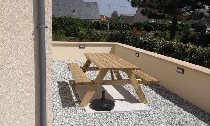 Surtainville House | Cottage 100 meters from the beach