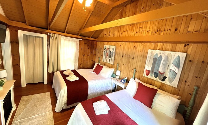 Wolfeboro Cottage | Cottage 11 - Year Round - Pet Friendly - 1 Bed/1 Bath w/Private Courtyard