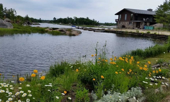 Carling Cabin | Cottage 12 - Three Bedroom - Katawoda Cottages