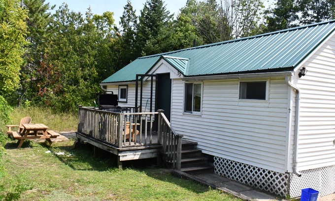 Sauble Beach Cottage | Cottage #15 - Private Access to Sauble Beach