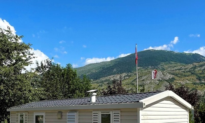 Leuk House | Cottage 2 Mobilhome 2 Zimmer Unterkunft für 2 Erwachsene + 1 Kind auf Ecksofa