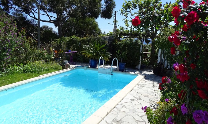 Eze Cottage | COTTAGE: 2 rooms surrounded by greenery with swimming pool