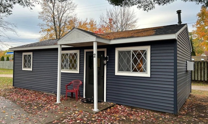 Lake City Cabin | Cottage #2 The Outdoorsman, 2 Bedroom Cottage