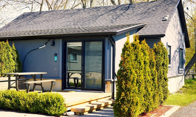 Wainfleet Cottage | Cottage 21: Charming Bungalow Steps from the Lake