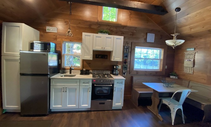 Old Forge Cottage | Cottage “2nd Lake” 2-Bedroom, Waterfront Cottage at The Lakes Old Forge