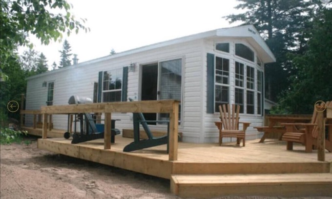 Sauble Beach Cottage | Cottage #3 - Sauble Beach front