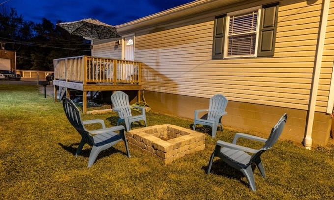 West Logan House | Cottage 304, 2 Bed w/Fire Pit, near trails!