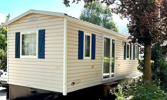 Leuk House | Cottage 4 Ideales 2 Zimmer Mobilhome für 3 Erwachsene +1 Kind auf Ecksofabett
