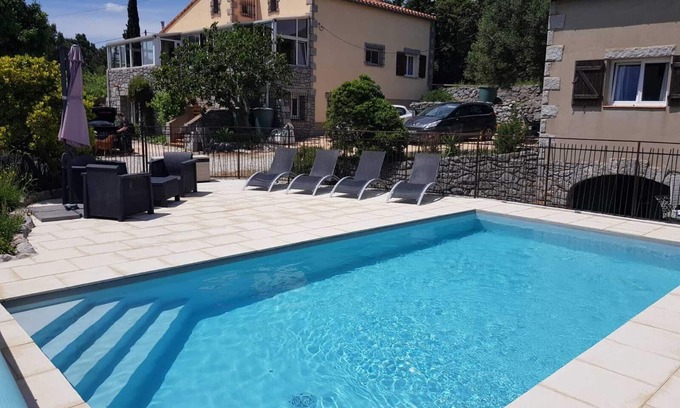 Opoul-Perillos Cottage | Cottage 4 people with swimming pool