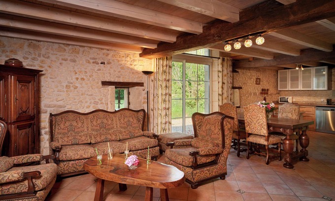 Saint Palais Cottage | Cottage 4 stars between vineyards and woods, near the Gironde