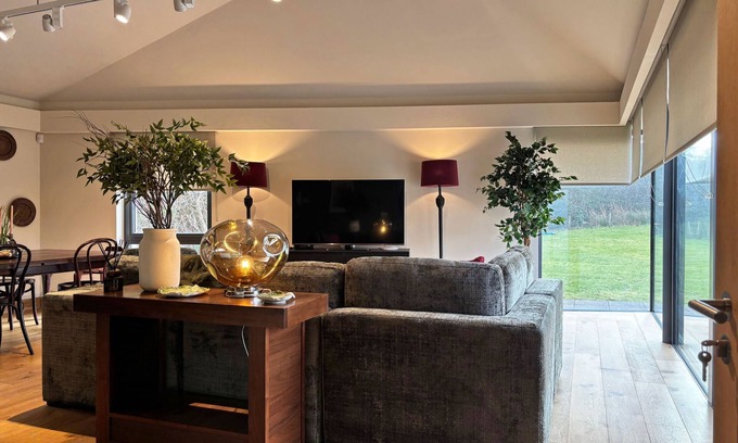 Kylemore Cottage | Cottage 475 - Kylemore - sleeps 7 guests in 3 bedrooms