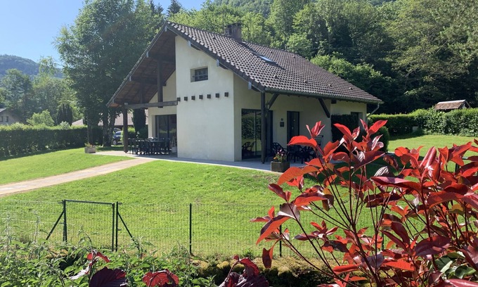 Nans-sous-Sainte-Anne Ski Chalet | Cottage 6 people on the quiet riverside le Lizon n in Franche Comté