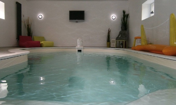 Cartigny l'Epinay Cottage | Cottage 6 people with indoor pool, fishing pond, landing beaches