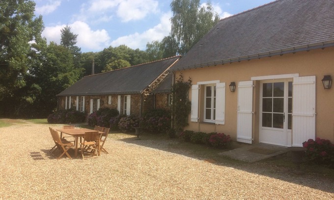 Chambellay House | Cottage 7 people '(4 stars) comfortable in a private park in the countryside