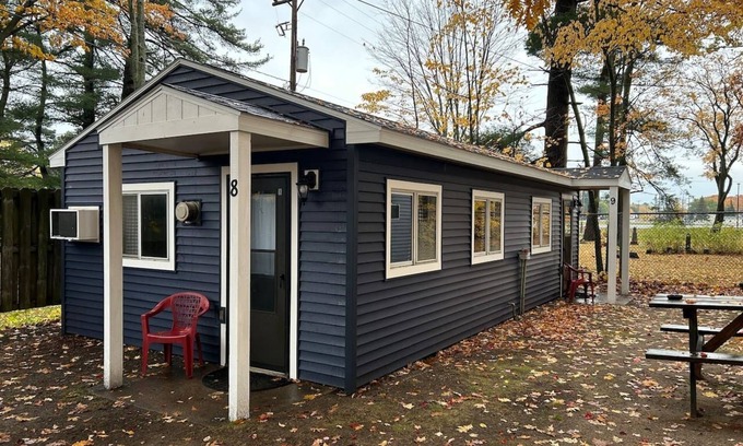 Lake City Cabin | Cottage #8 Michigan Summer, 1 Bedroom Cottage