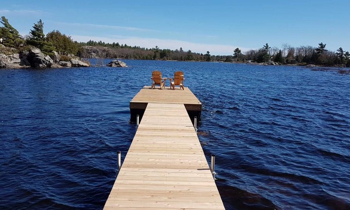 Carling Cabin | Cottage #9 - 2 Bedroom - Katawoda Cottages