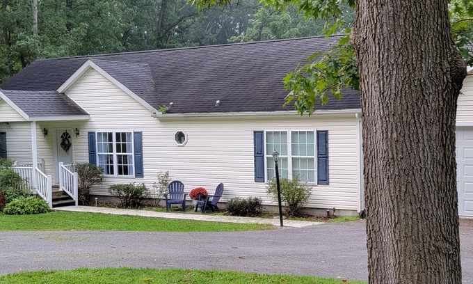Duncansville House | Cottage at Chimney Ridge Farms