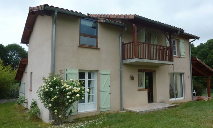 Soueich House | Cottage at the foot of the Pyrenees
