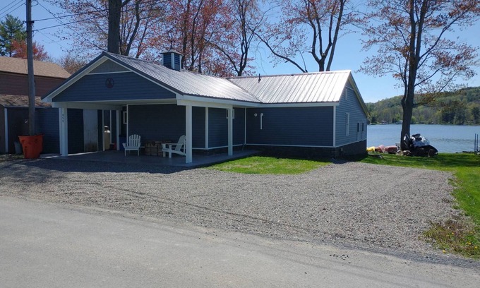 Bradford Cottage | Cottage at Weller Island
