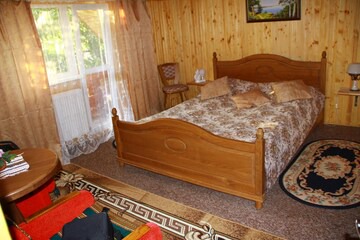 Yaremche House | cottage, barbecue and gazebo