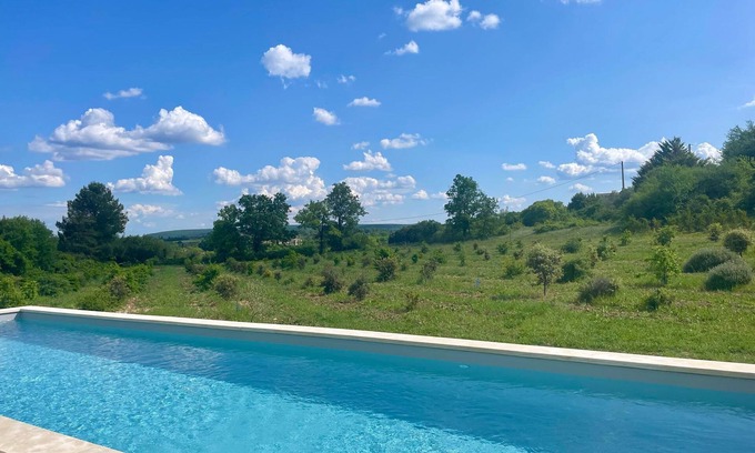 Le Garn House | Cottage 'Beau Gite' with Private Pool, Private Terrace and Wi-Fi