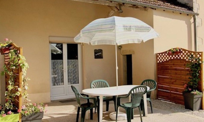 Ouzouer-sur-Trezee Cottage | Cottage beside the Briare Canal, in the heart of Puisaye ponds.