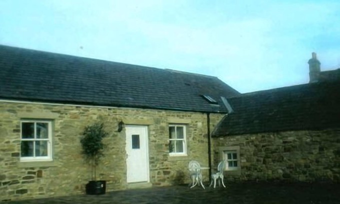 Durham Cottage | Cottage Bull Pen room at Hamsteels Hall