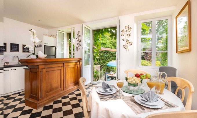 Ducey House | Cottage combining comfort, charm and tradition, 15mn from Mont Saint Michel