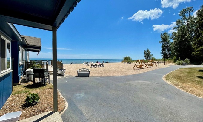 Iosco County Cottage | Cottage Cove · Lake Huron Beach Cottage No. 6