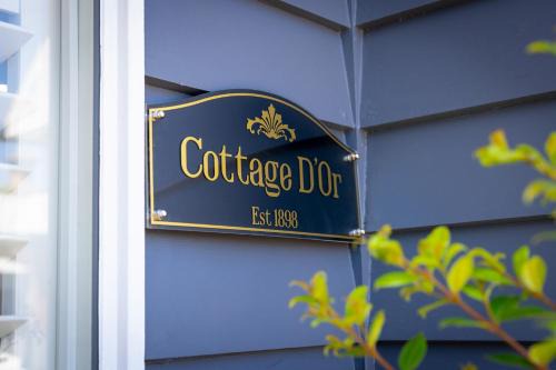 Golden Point Villa | Cottage D'Or