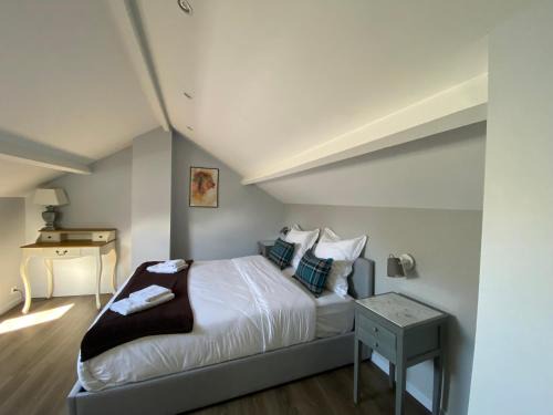 Fontenay-en-Parisis House | Cottage de charme proche de Paris