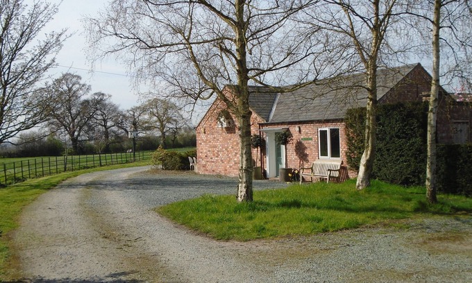 Egerton Cottage | Cottage Dove at Manor Farm