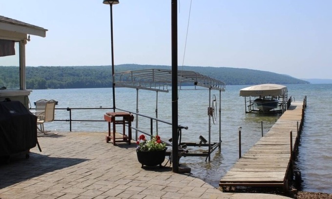Town of Jerusalem House | Cottage- Flat- On Lake -Avail Aug 27-Sept 3