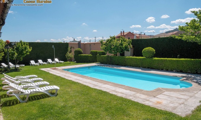 Solosancho Cottage | Cottage for up to 14 people with pool near Ávila - CASAS RURALES FLORENTINO