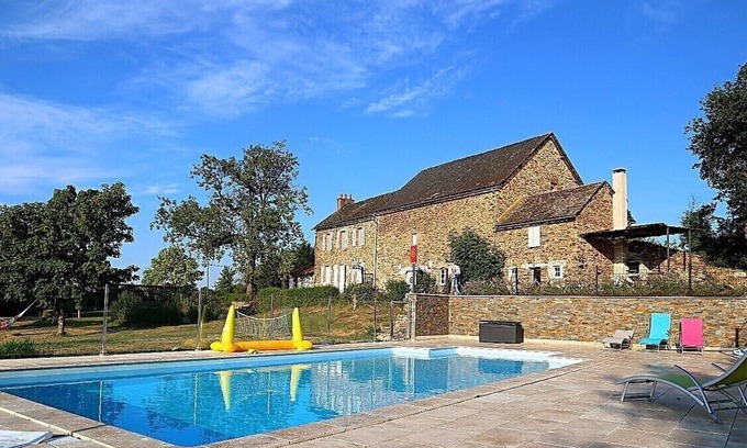 Sauveterre-de-Rouergue House | Cottage with Pool in the heart of Aveyron