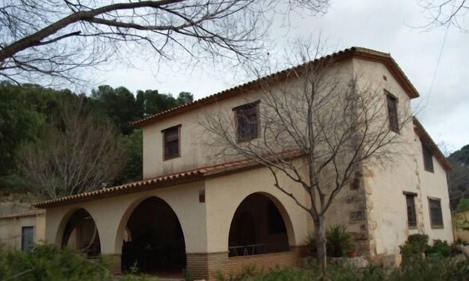 Tarragona Cottage | Cottage (full rental) Mas dels Frares for 15, pets allowed comp.