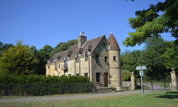 Staplefield House | Cottage House at East Lodge Bolney