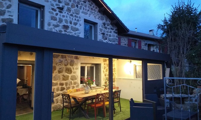 Yssingeaux House | Cottage house in hamlet in the countryside in AUvergne