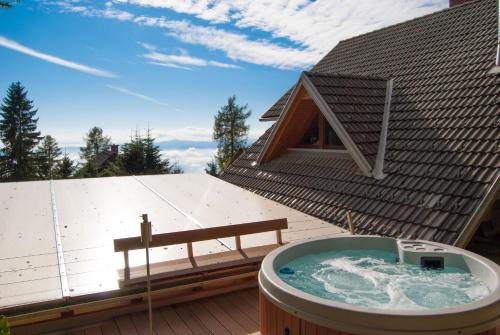 Ambroz pod Krvavcem Ski Chalet | Cottage House Jakob