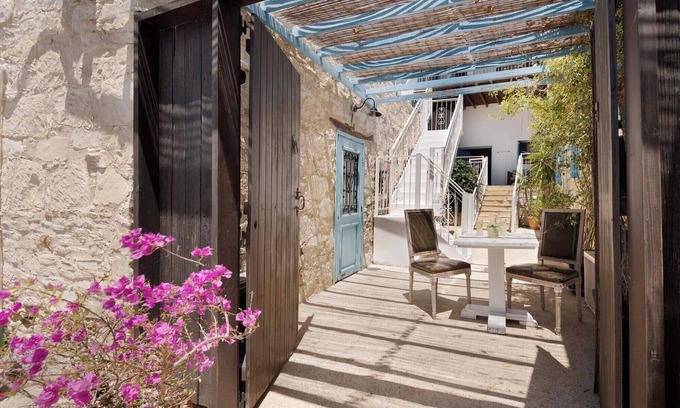 Pentakomo Apartment | Cottage Houses