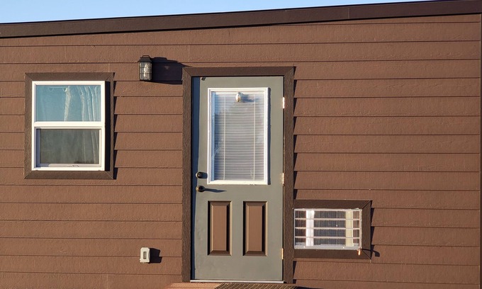 Billings Apartment | Cottage In a Quiet Country Like Setting